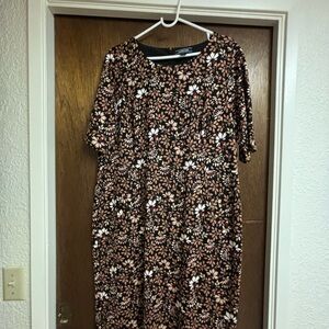 NWOT Lands’ End Dress, Size 16, zipper in back, 3/4 sleeves